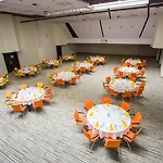 Crowne Plaza By Ihg