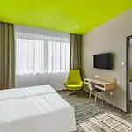 Crowne Plaza By Ihg فندق