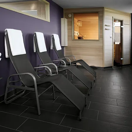 Crowne Plaza By Ihg Hotel 4*