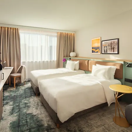 Crowne Plaza By Ihg 4*