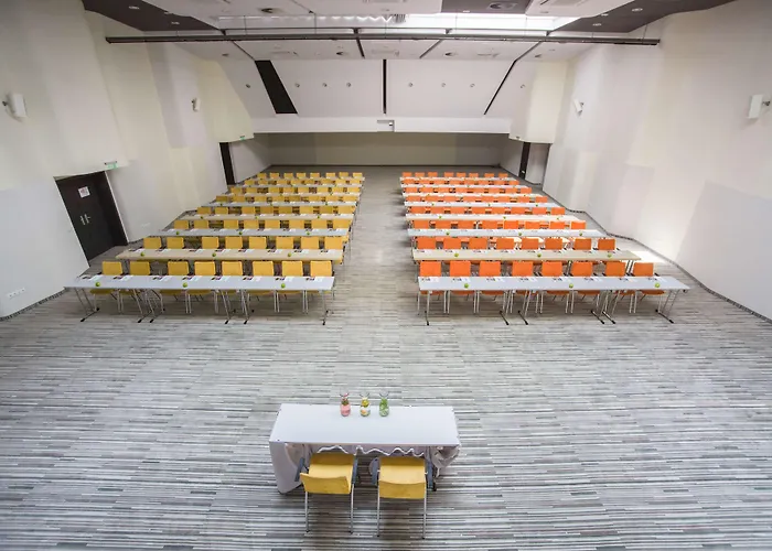 Crowne Plaza By Ihg 4*