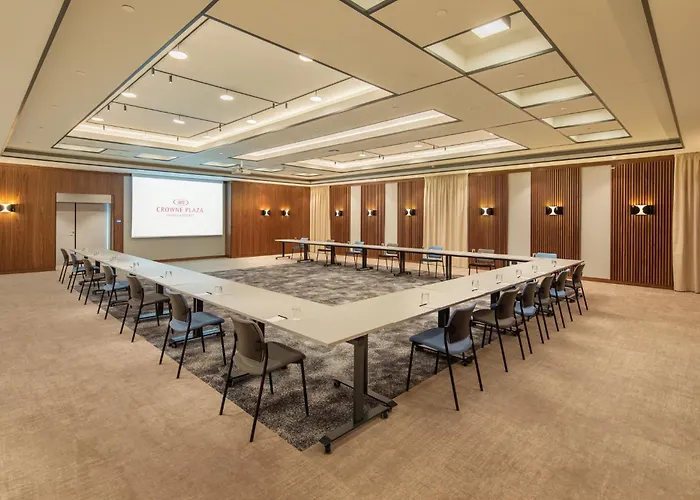 Hotel Crowne Plaza By Ihg Budapest