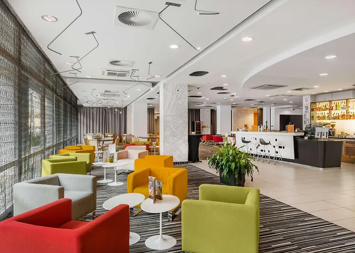 Crowne Plaza By Ihg Hotel 4*