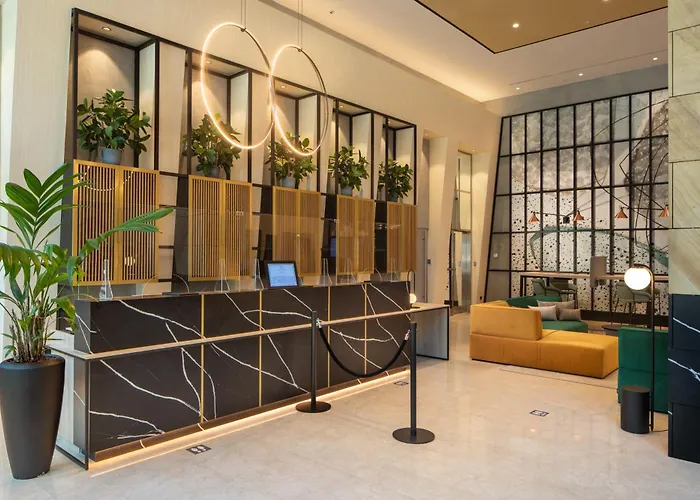 Hotel Crowne Plaza By Ihg 4*
