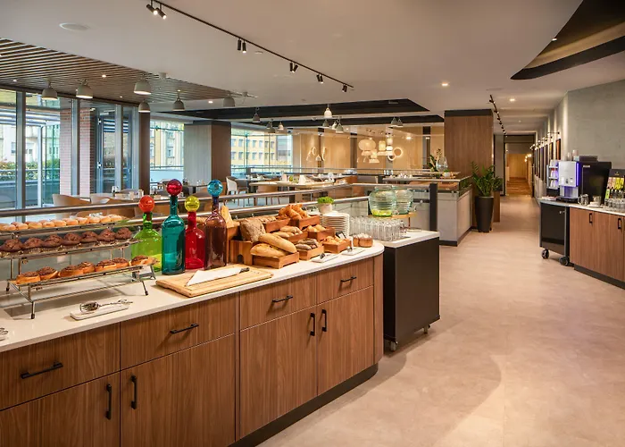 Crowne Plaza By Ihg 4*