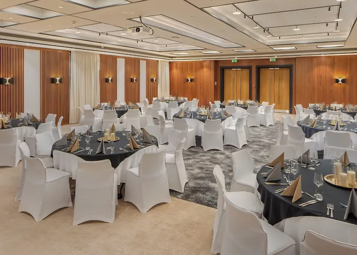 Hotel Crowne Plaza By Ihg 4*