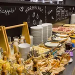 Crowne Plaza By Ihg
