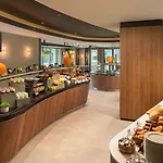 Crowne Plaza By Ihg 4*