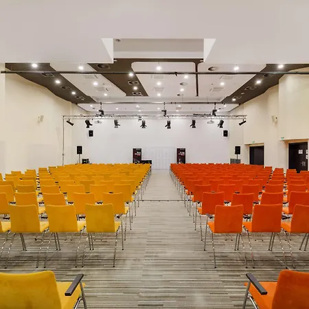 Отель Crowne Plaza By Ihg Будапешт