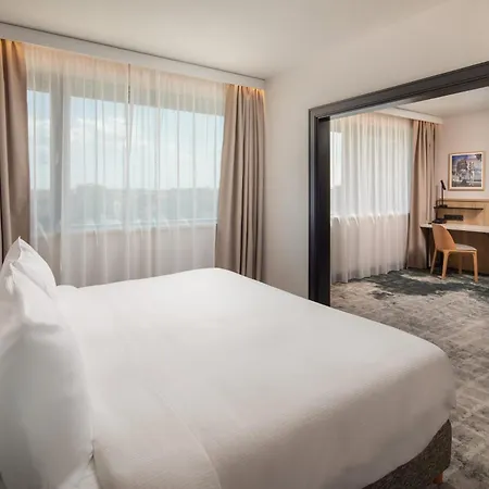 Отель Crowne Plaza By Ihg Будапешт