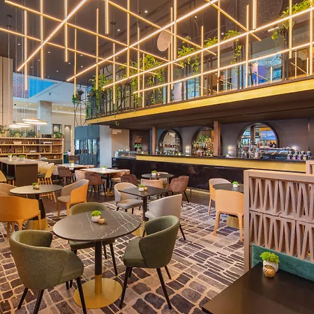 Отель Crowne Plaza By Ihg