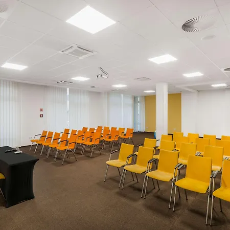 Отель Crowne Plaza By Ihg