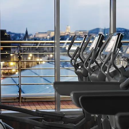 Crowne Plaza By Ihg Отель 4*