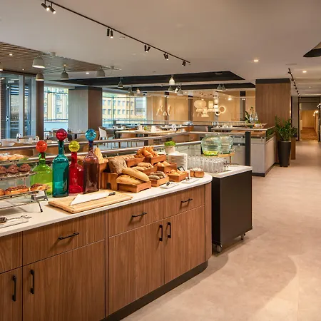Crowne Plaza By Ihg 4*