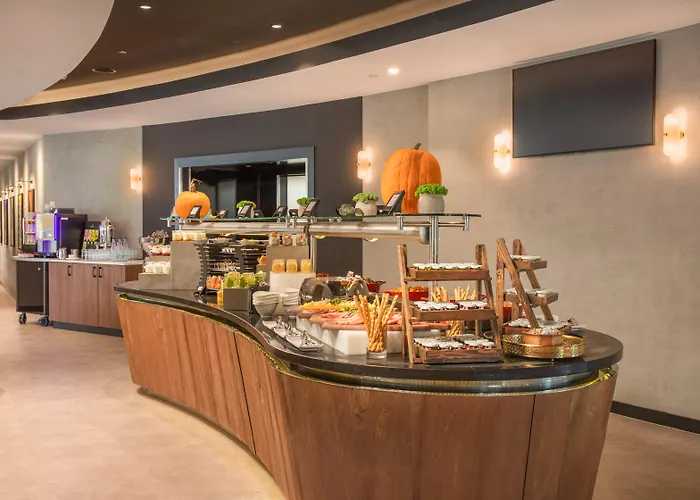Hotell Crowne Plaza By Ihg 4*